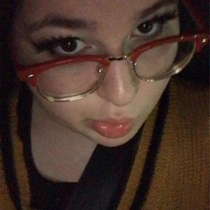 Meet your Posher, Natalie